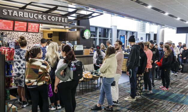 Can Starbucks fix long lines at its airport cafes?