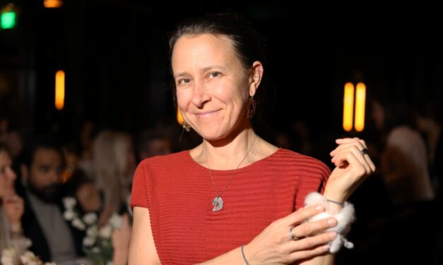 Anne Wojcicki New offer for 23Andme privately for 74.7 million US dollars