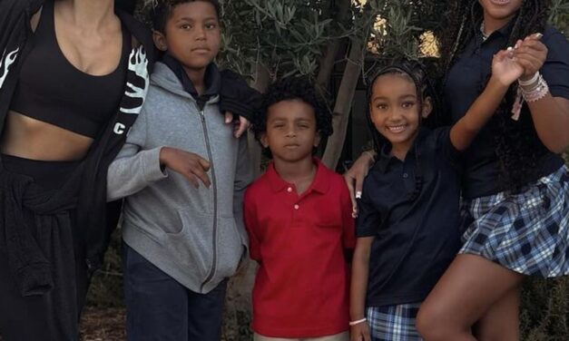 Kim Kardashian reacts to “rare” time from her children and Kanye Western children