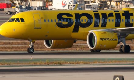 Spirit Airlines on the vacation of 270 pilots, downsters more than 100 others