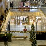 Shoppers are heading into the holidays with spending plans intact